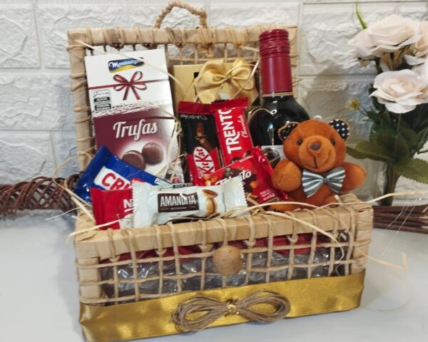 Cesta com vinho